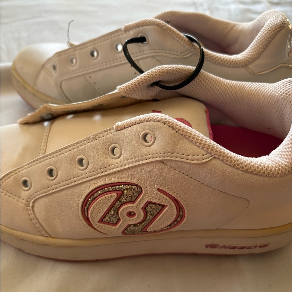 Heelys Cream and Pink Skate Shoes